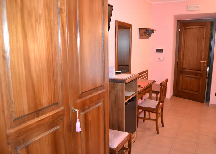 Celeste Bed & Breakfast 3*